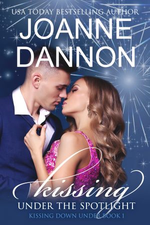 Kissing Under the Spotlight (Kissing Down Under Book 1)